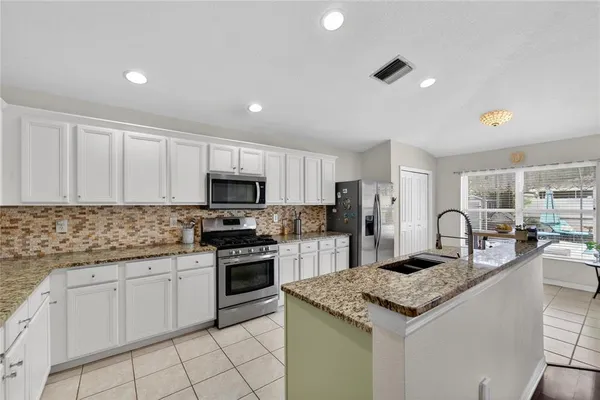 $525,000 | 15433 Osprey Glen Drive, Lithia, FL 33547