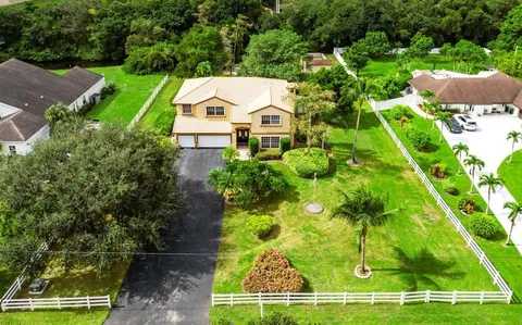 $1,325,000 | 5811 Northwest 80th Terrace, Parkland, FL 33067