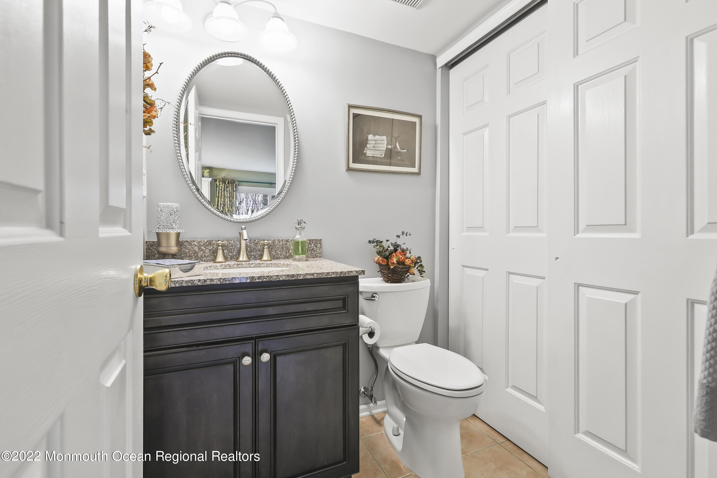 40 Hemlock Way Freehold, NJ 07728 - Photo 12 of 21 5W5A5340