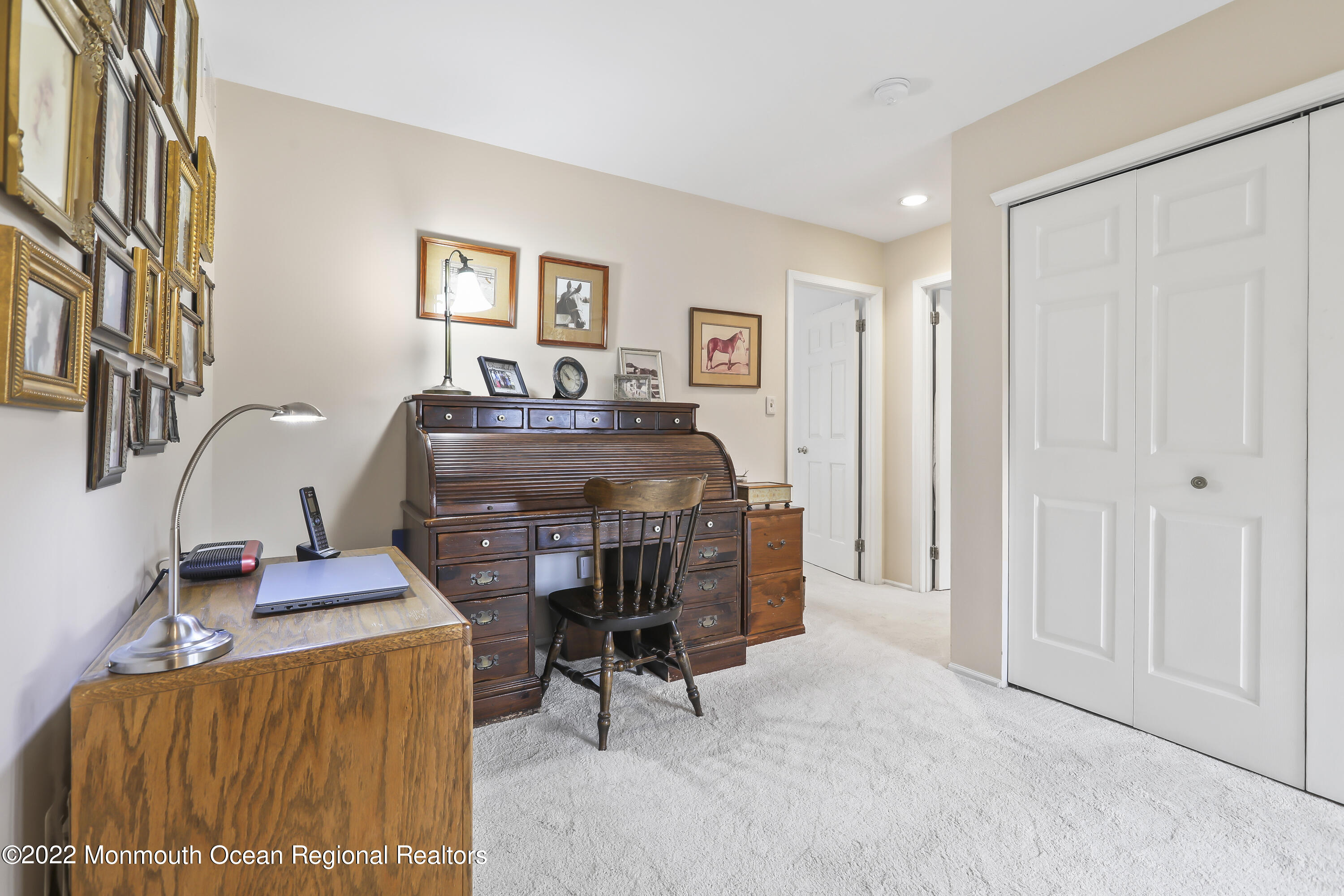 40 Hemlock Way Freehold, NJ 07728 - Photo 13 of 21 5W5A5345