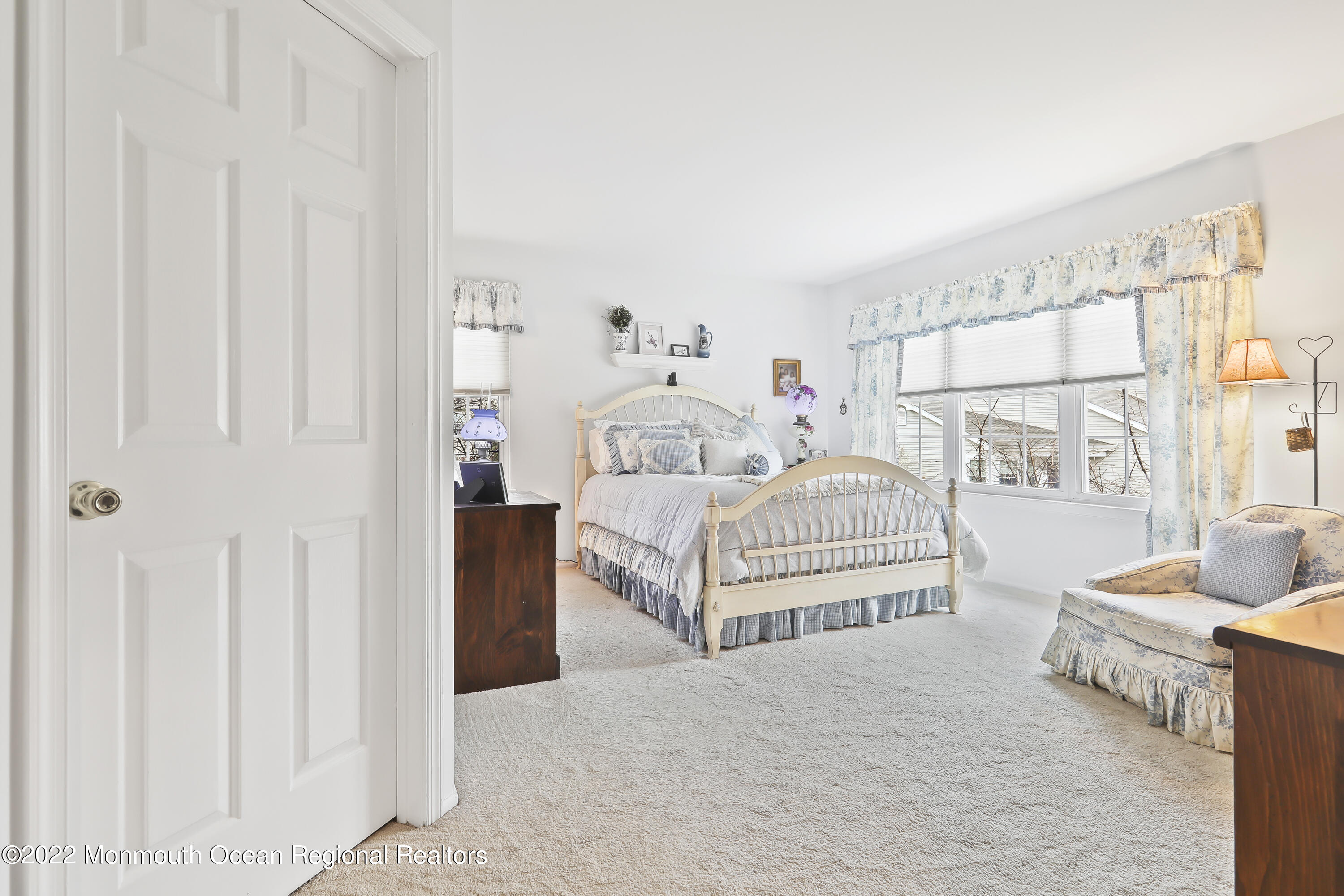 40 Hemlock Way Freehold, NJ 07728 - Photo 15 of 21 5W5A5376
