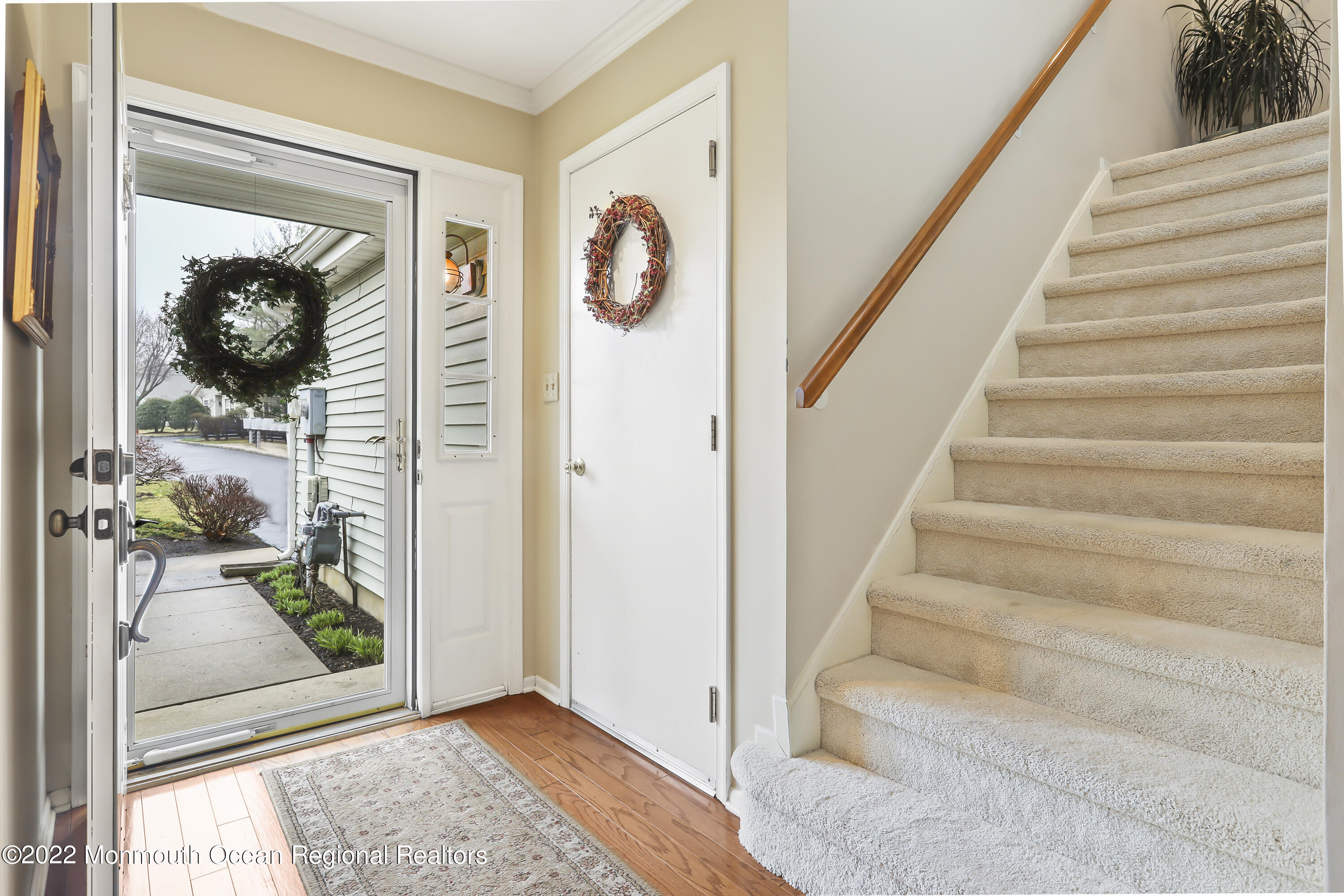 40 Hemlock Way Freehold, NJ 07728 - Photo 2 of 21 5W5A5256