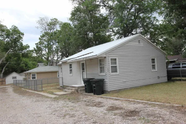 $225,000 | 730 South 3rd Street, Glenrock, WY 82637