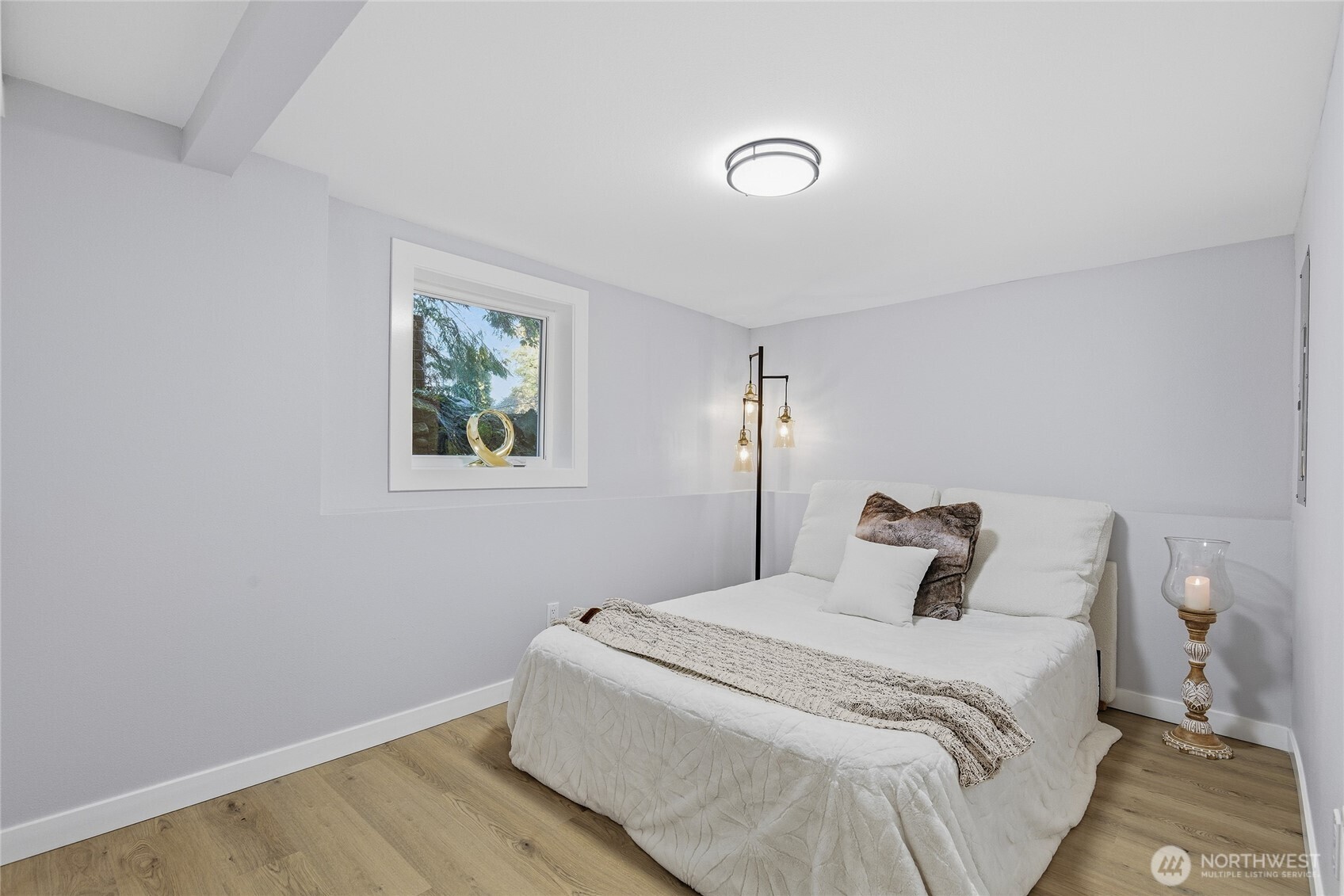 1927 42nd Avenue Southwest Seattle, WA 98116 - Photo 23 of 35
