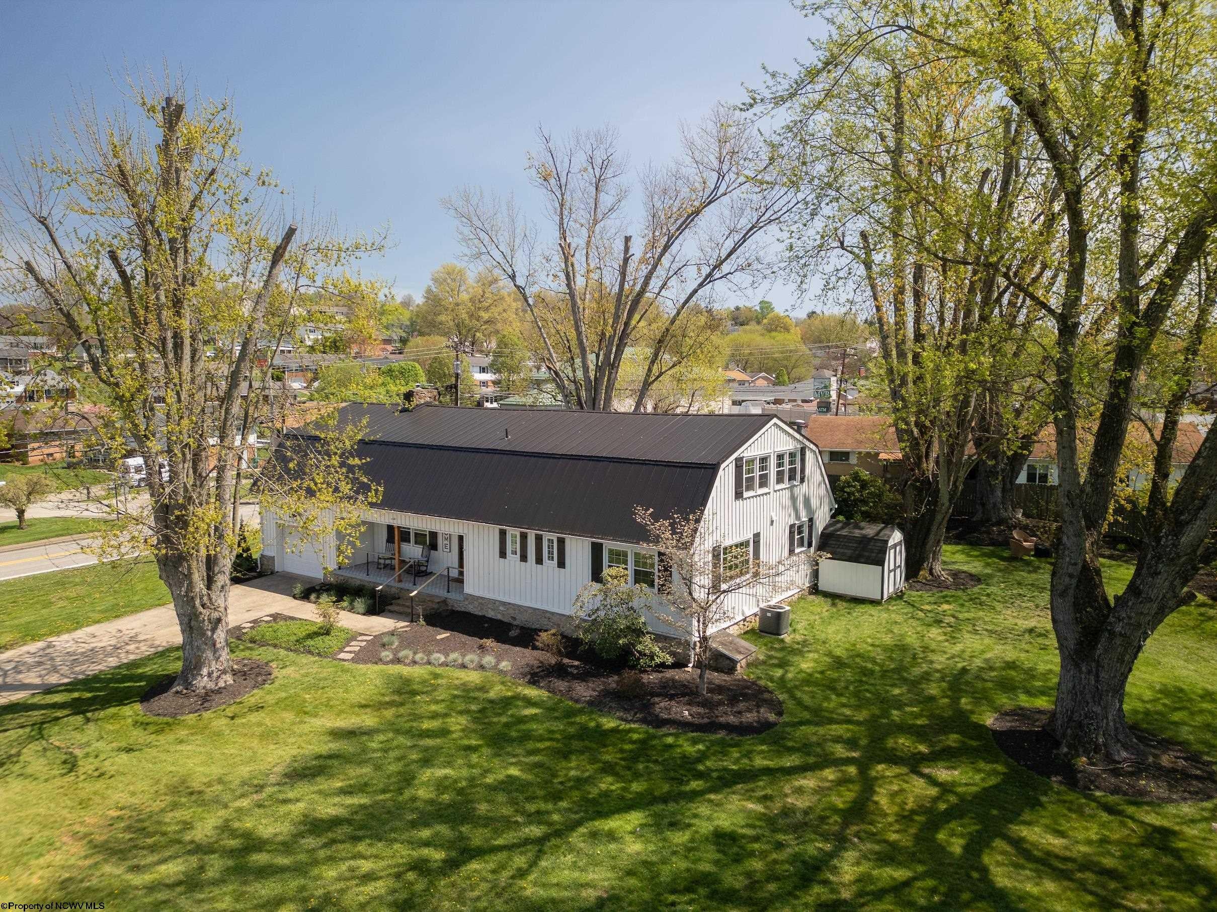 601 Rivendell Drive Bridgeport, WV 26330 - Photo 4 of 31 Gallery Image 4