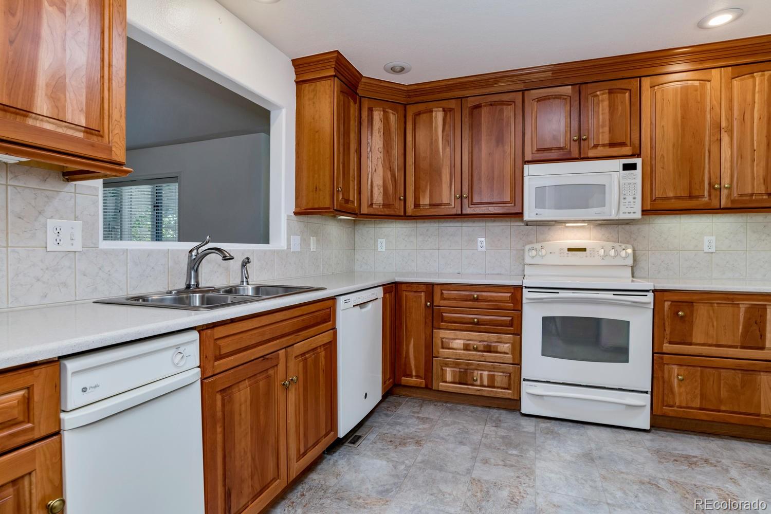 4332 Quail Street Wheat Ridge, CO 80033 - Photo 11 of 30 Gallery Image 11