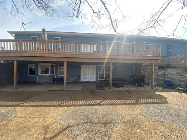 $590,000 | 1445 Mt Zion Avenue, Greenville, IL 62246