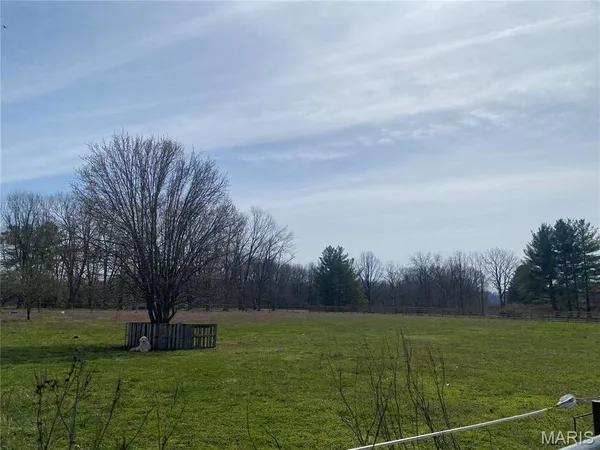 $590,000 | 1445 Mt Zion Avenue, Greenville, IL 62246