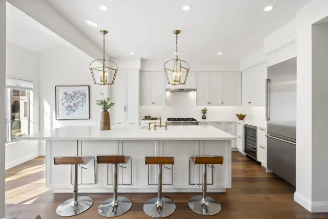 $1,550,000 | 5143 Renaissance Avenue, Unit B, San Diego, CA 92122