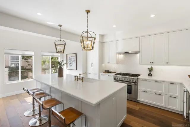 $1,550,000 | 5143 Renaissance Avenue, Unit B, San Diego, CA 92122