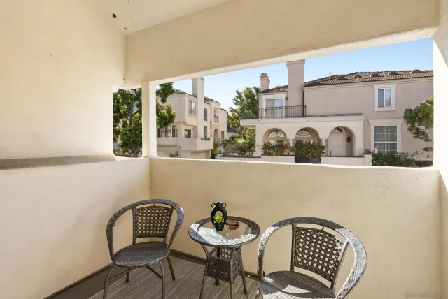 $1,550,000 | 5143 Renaissance Avenue, Unit B, San Diego, CA 92122