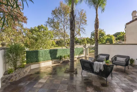 $1,550,000 | 5143 Renaissance Avenue, Unit B, San Diego, CA 92122