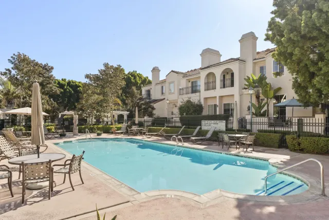 $1,550,000 | 5143 Renaissance Avenue, Unit B, San Diego, CA 92122