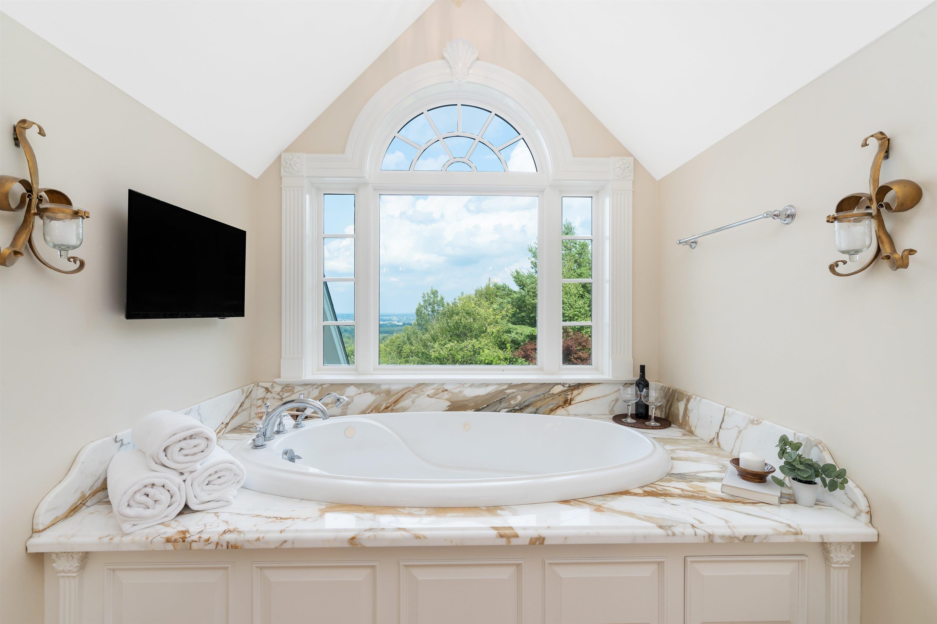 23 Arrowhead Drive Bedford, NH 03110 - Photo 15 of 40