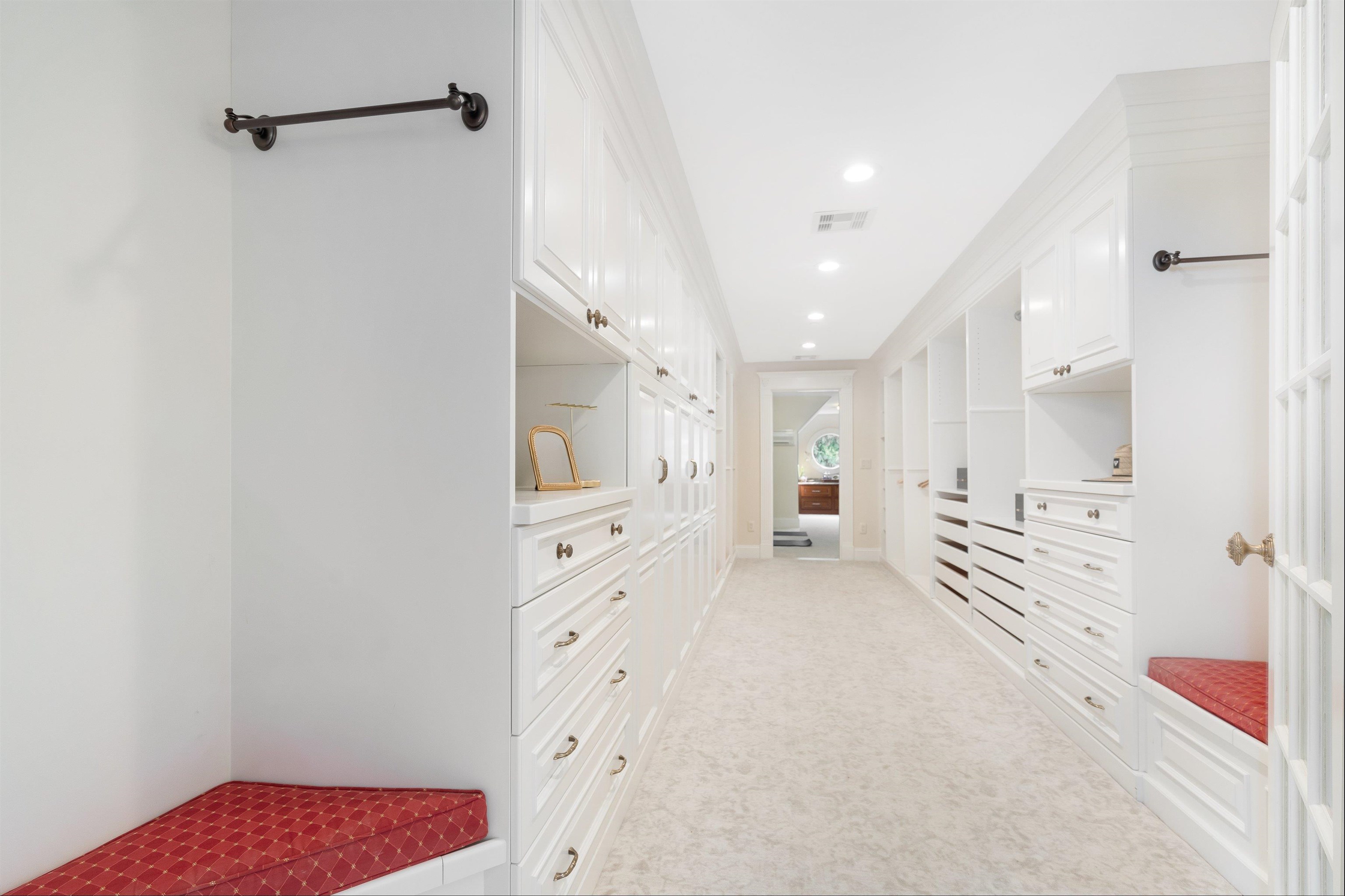 23 Arrowhead Drive Bedford, NH 03110 - Photo 16 of 40