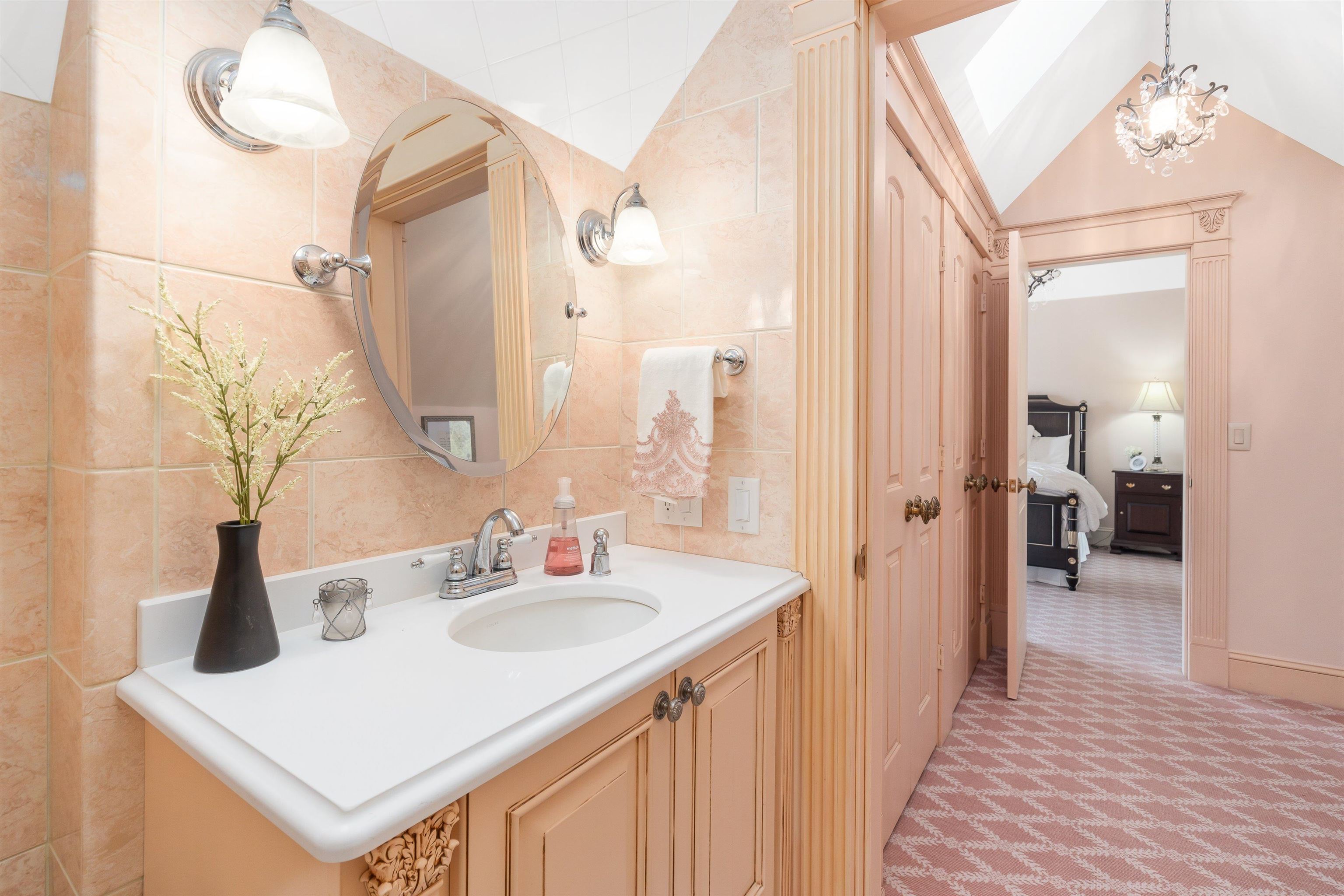 23 Arrowhead Drive Bedford, NH 03110 - Photo 20 of 40