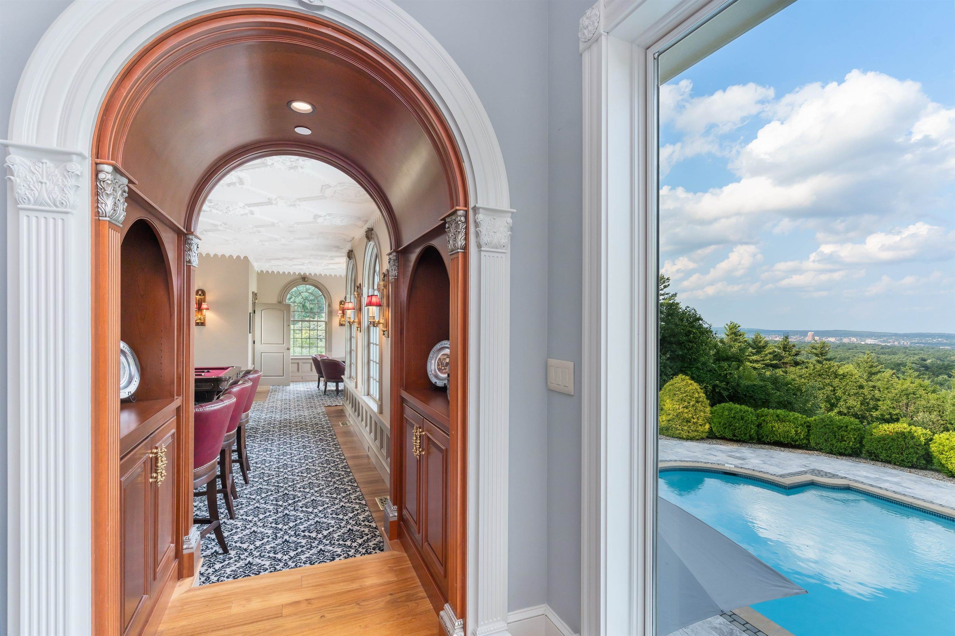 23 Arrowhead Drive Bedford, NH 03110 - Photo 3 of 40