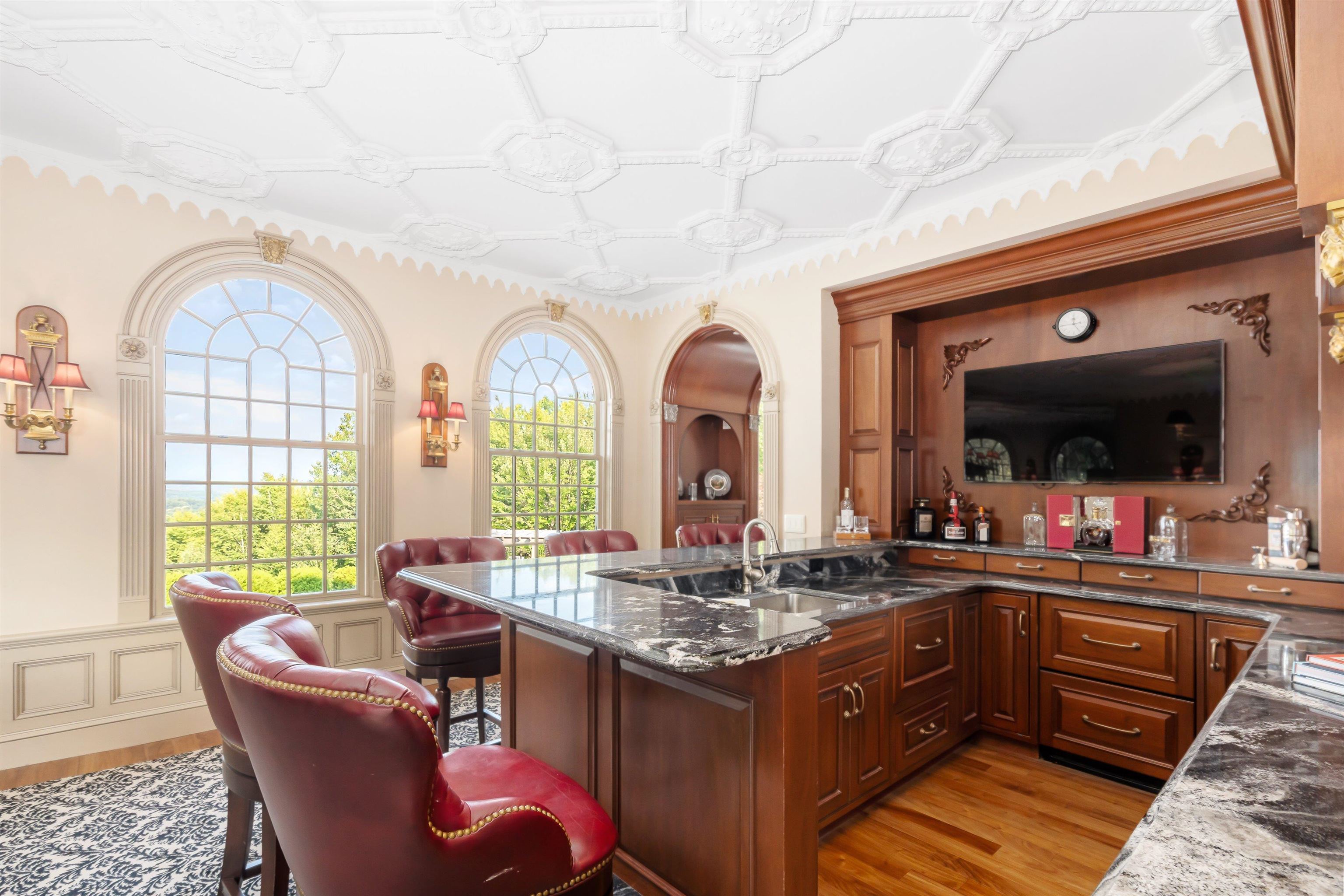 23 Arrowhead Drive Bedford, NH 03110 - Photo 5 of 40