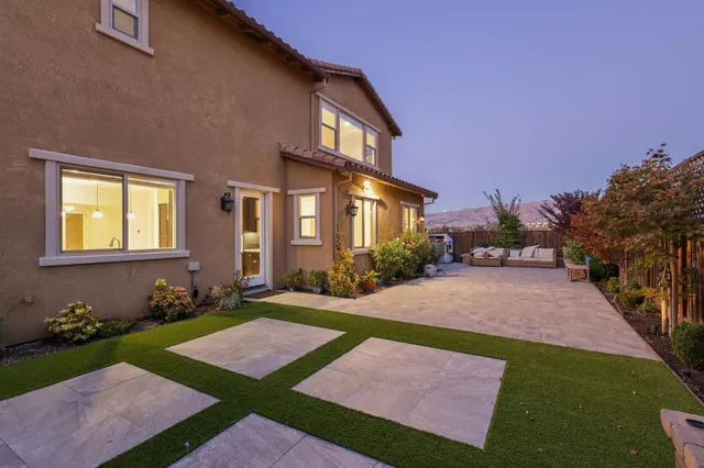 $2,688,000 | 1452 Cottlestone Court, San Jose, CA 95121