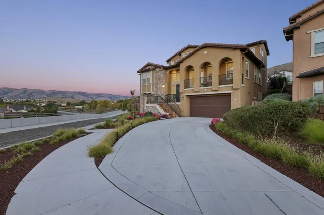 $2,688,000 | 1452 Cottlestone Court, San Jose, CA 95121