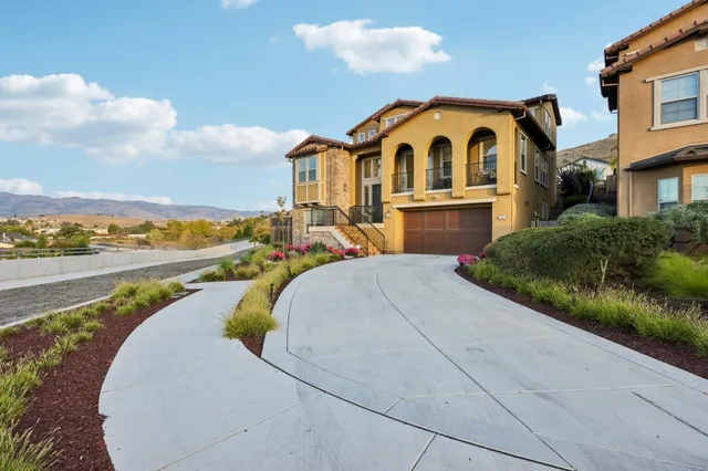 $2,688,000 | 1452 Cottlestone Court, San Jose, CA 95121