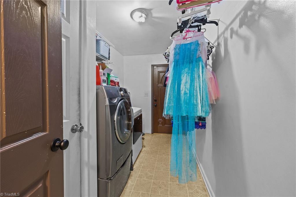 952 Flat Swamp Road Denton, NC 27239 - Photo 25 of 47 Laundry Room
