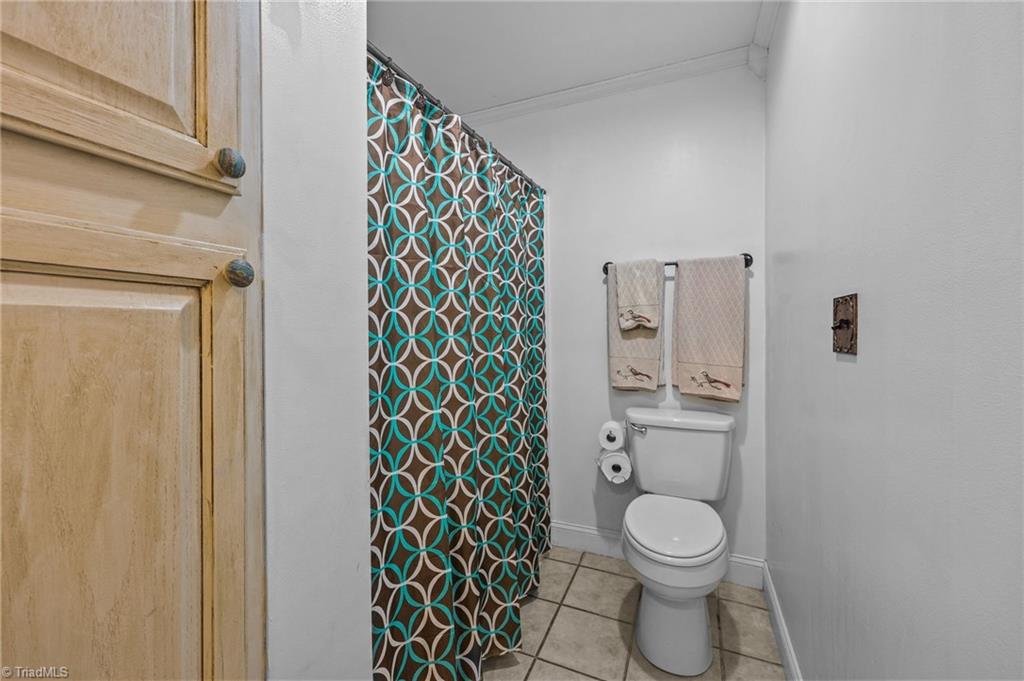 952 Flat Swamp Road Denton, NC 27239 - Photo 30 of 47 Hall Bath