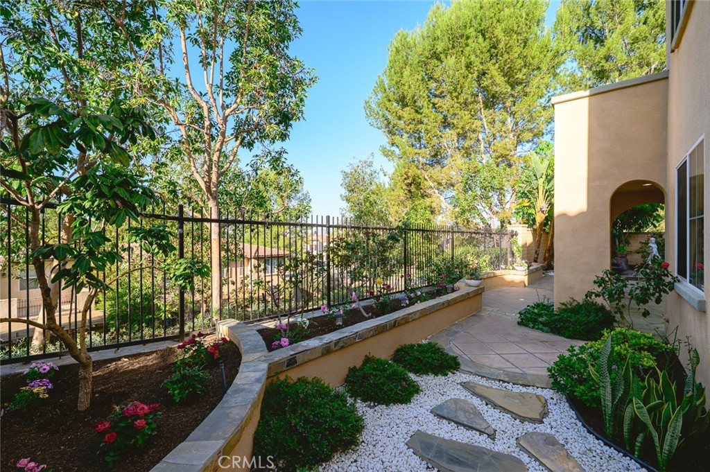 133 Weathervane Irvine, CA 92603 - Photo 39 of 46