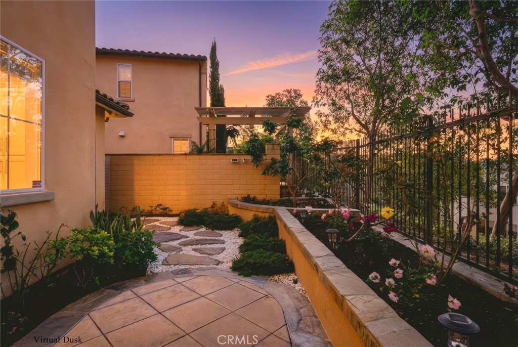 133 Weathervane Irvine, CA 92603 - Photo 4 of 46