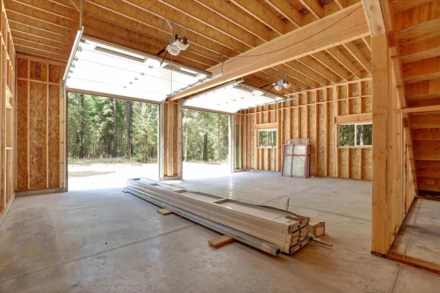 $899,000 | 4325 G Highway 231, Springdale, WA 99173