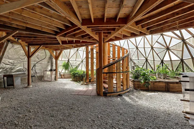 $899,000 | 4325 G Highway 231, Springdale, WA 99173