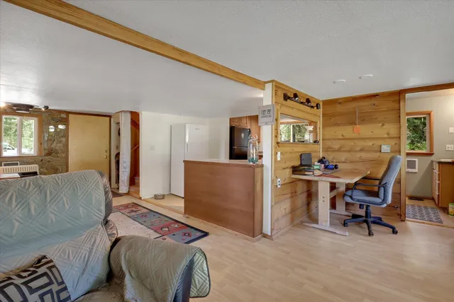 $899,000 | 4325 G Highway 231, Springdale, WA 99173