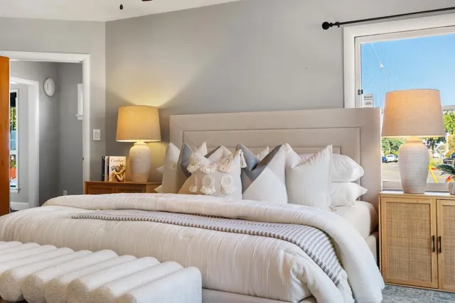 $1,395,000 | 301 South Horne Street, Oceanside, CA 92054