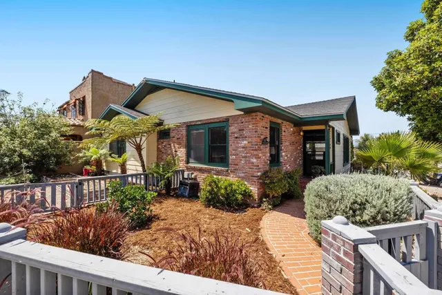 $1,395,000 | 301 South Horne Street, Oceanside, CA 92054