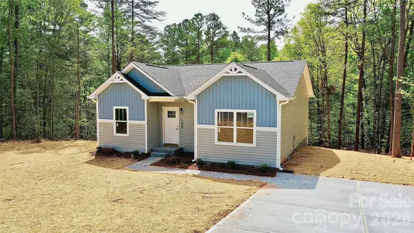 $299,900 | 106 Outback Lane, Dallas, NC 28034