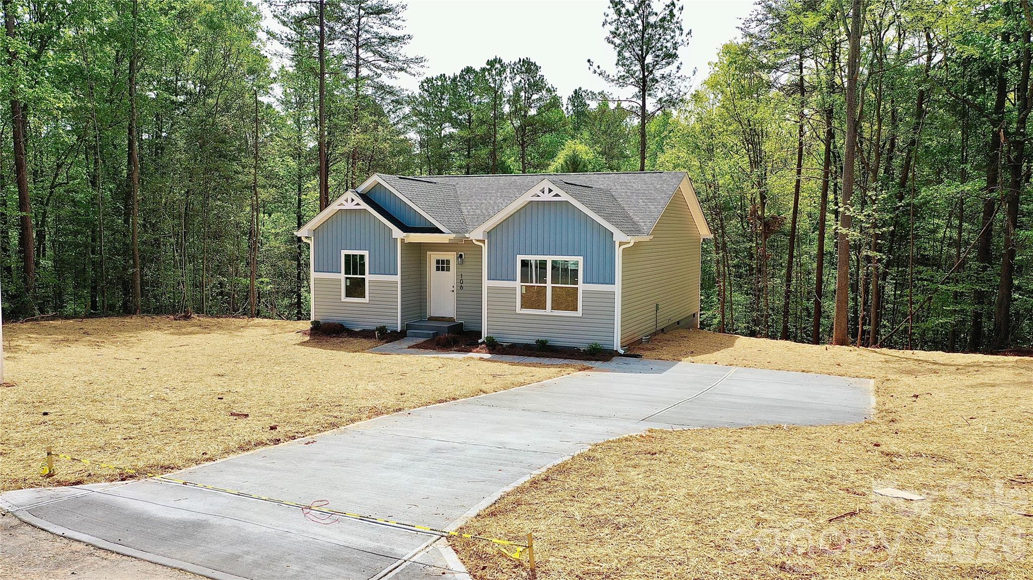 106 Outback Lane Dallas, NC 28034 - Photo 3 of 19