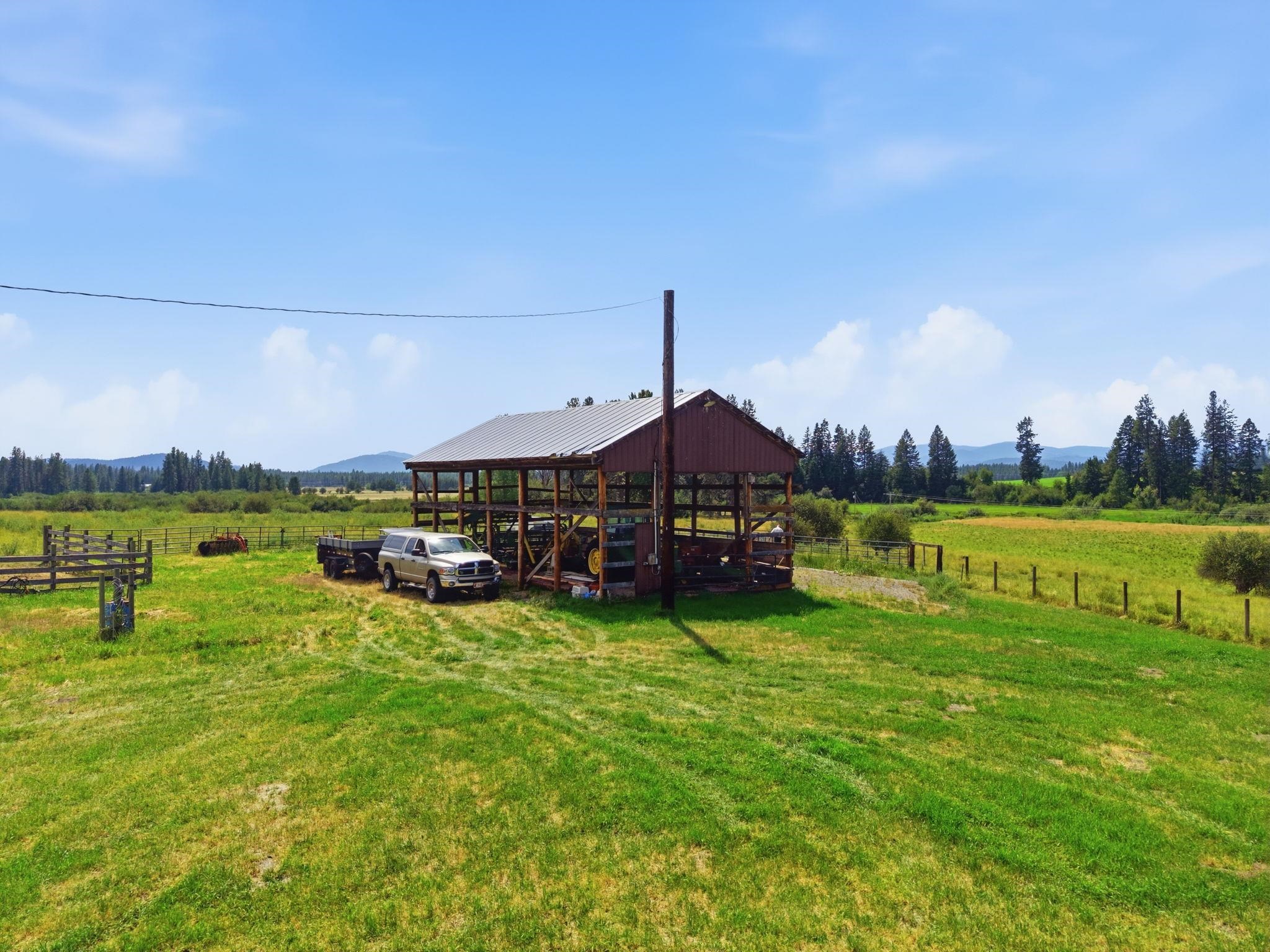 942 Berry Road Usk, WA 99180 - Photo 15 of 35