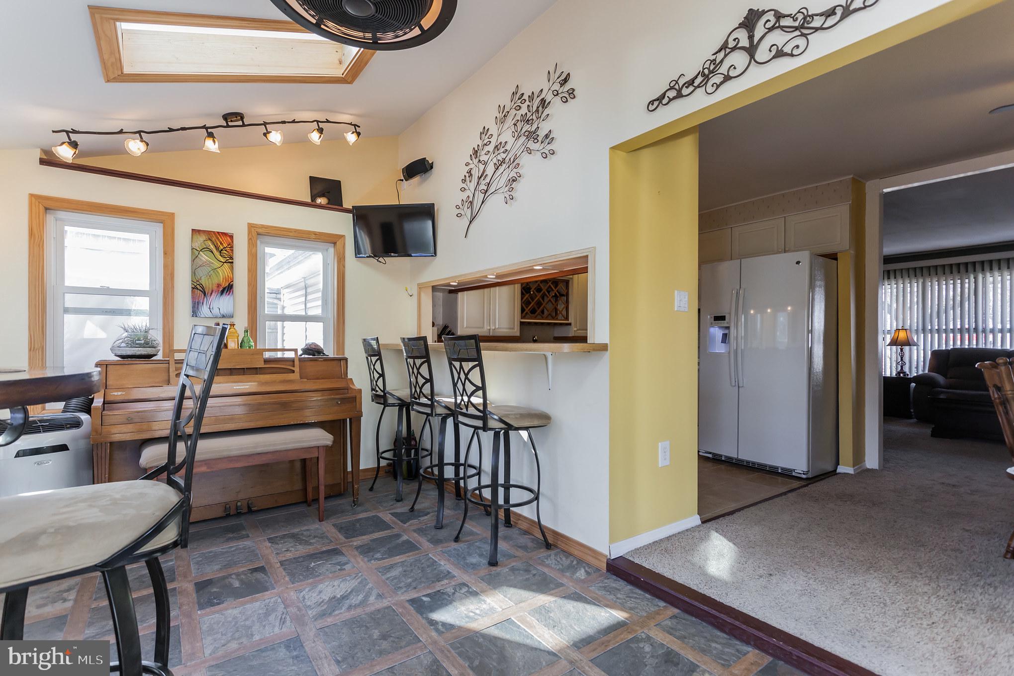 104 Hedge Road Levittown, PA 19056 - Photo 14 of 33 Gallery Image 14