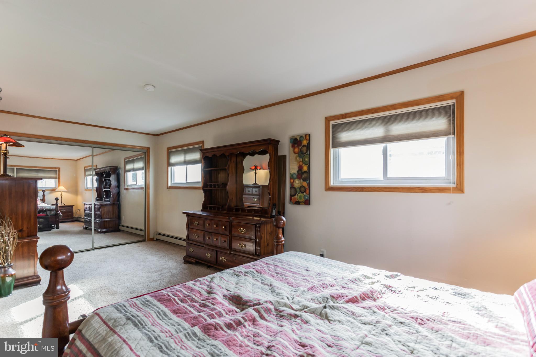 104 Hedge Road Levittown, PA 19056 - Photo 20 of 33 Gallery Image 20