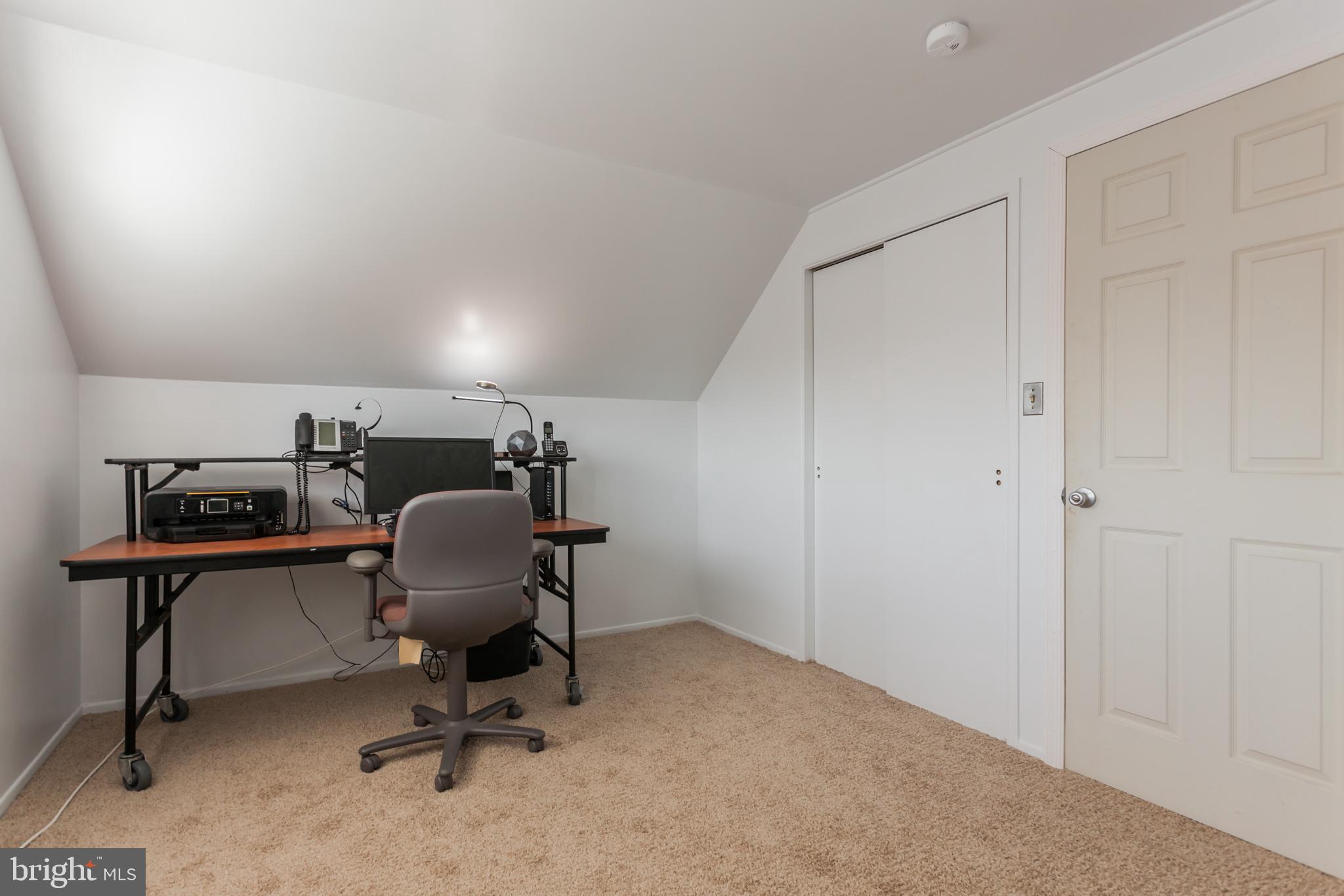 104 Hedge Road Levittown, PA 19056 - Photo 21 of 33 Gallery Image 21