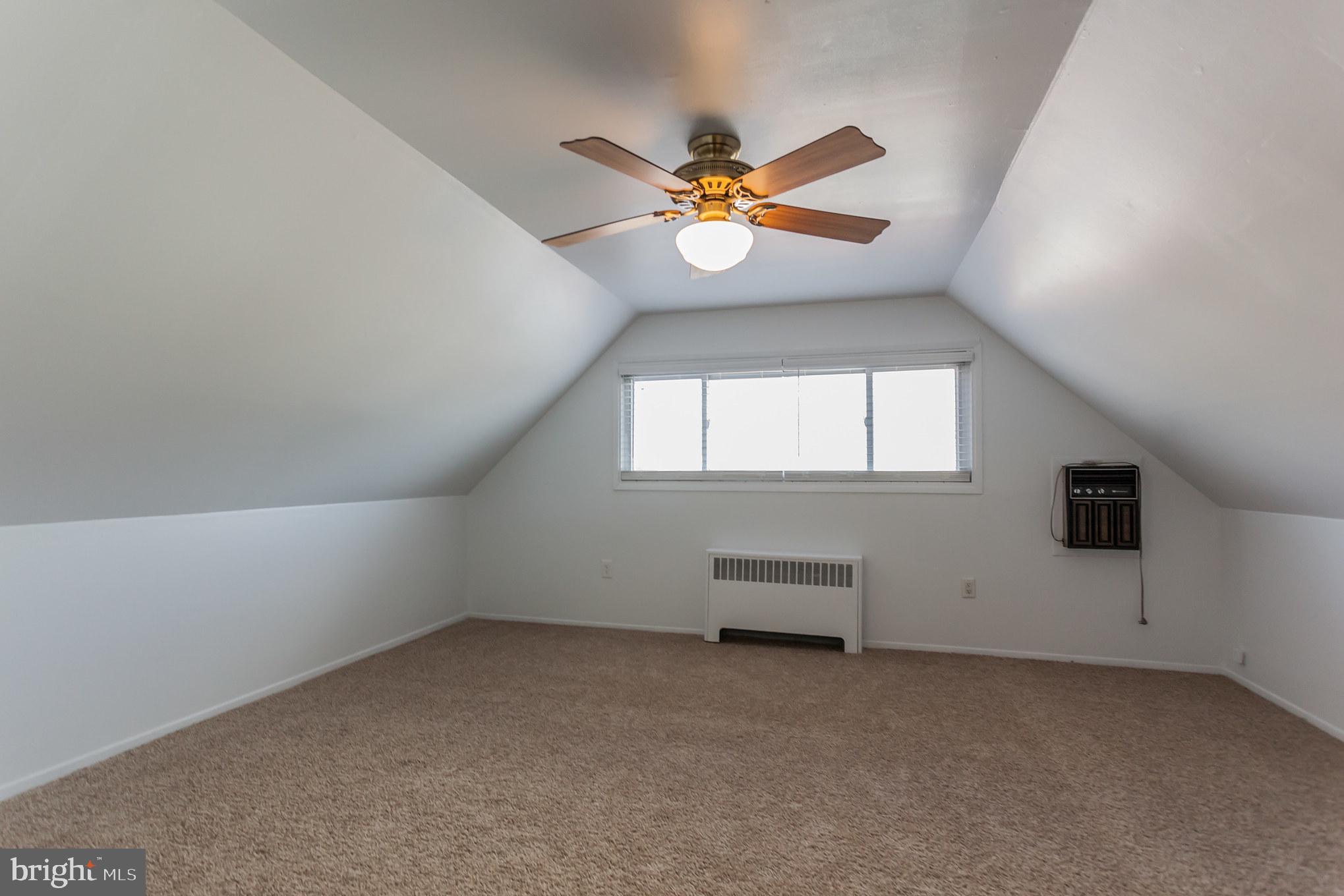 104 Hedge Road Levittown, PA 19056 - Photo 24 of 33 Gallery Image 24