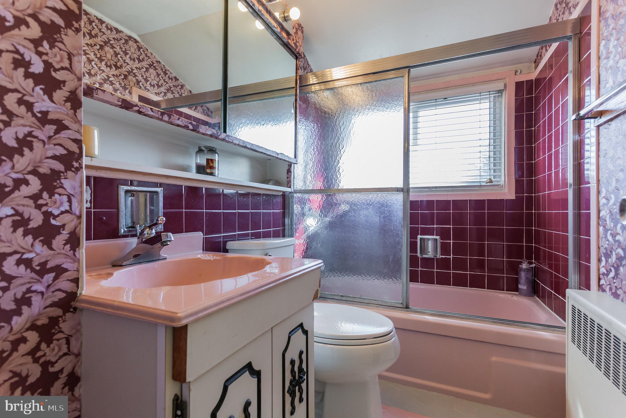 104 Hedge Road Levittown, PA 19056 - Photo 27 of 33 Gallery Image 27