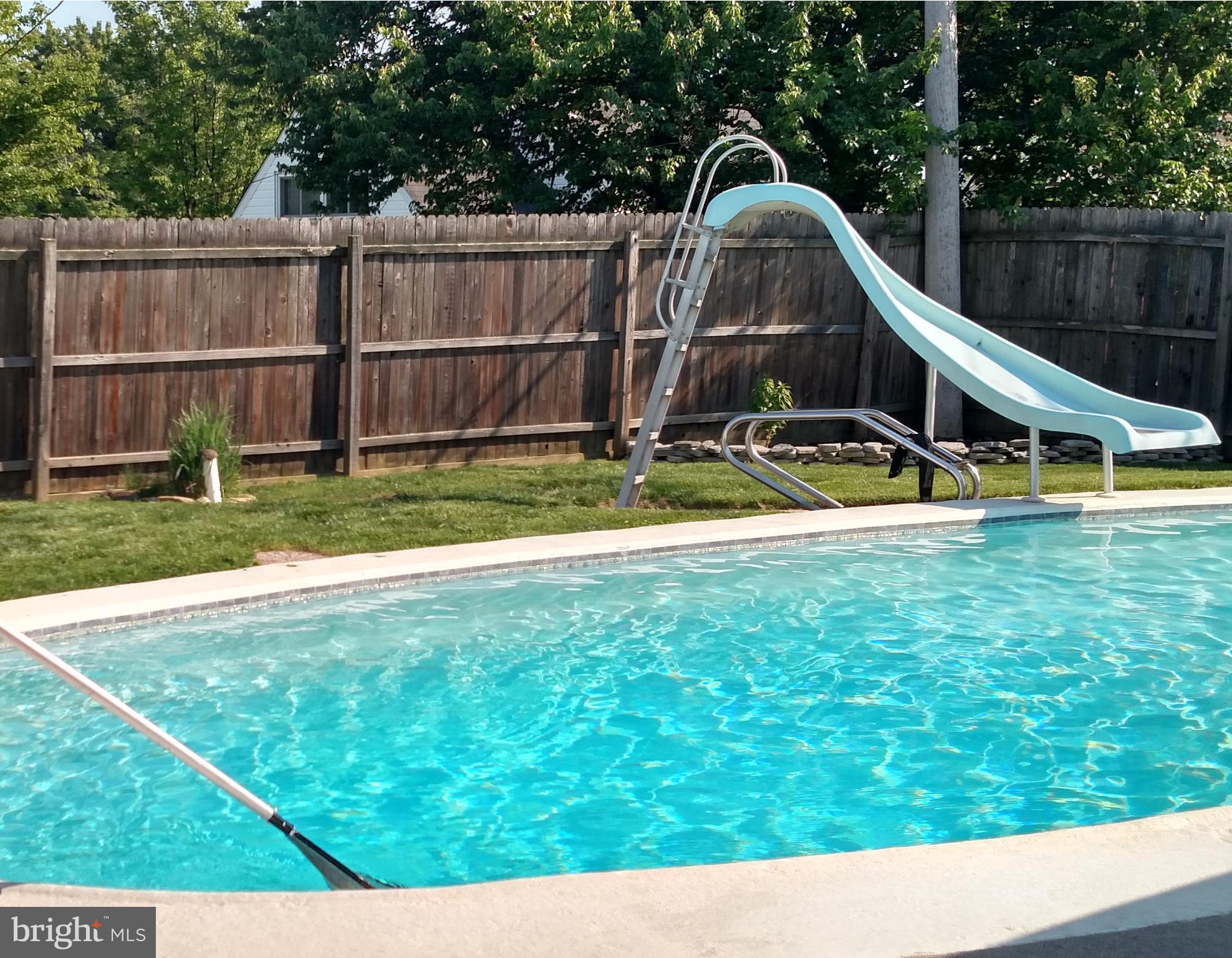 104 Hedge Road Levittown, PA 19056 - Photo 28 of 33 Gallery Image 28