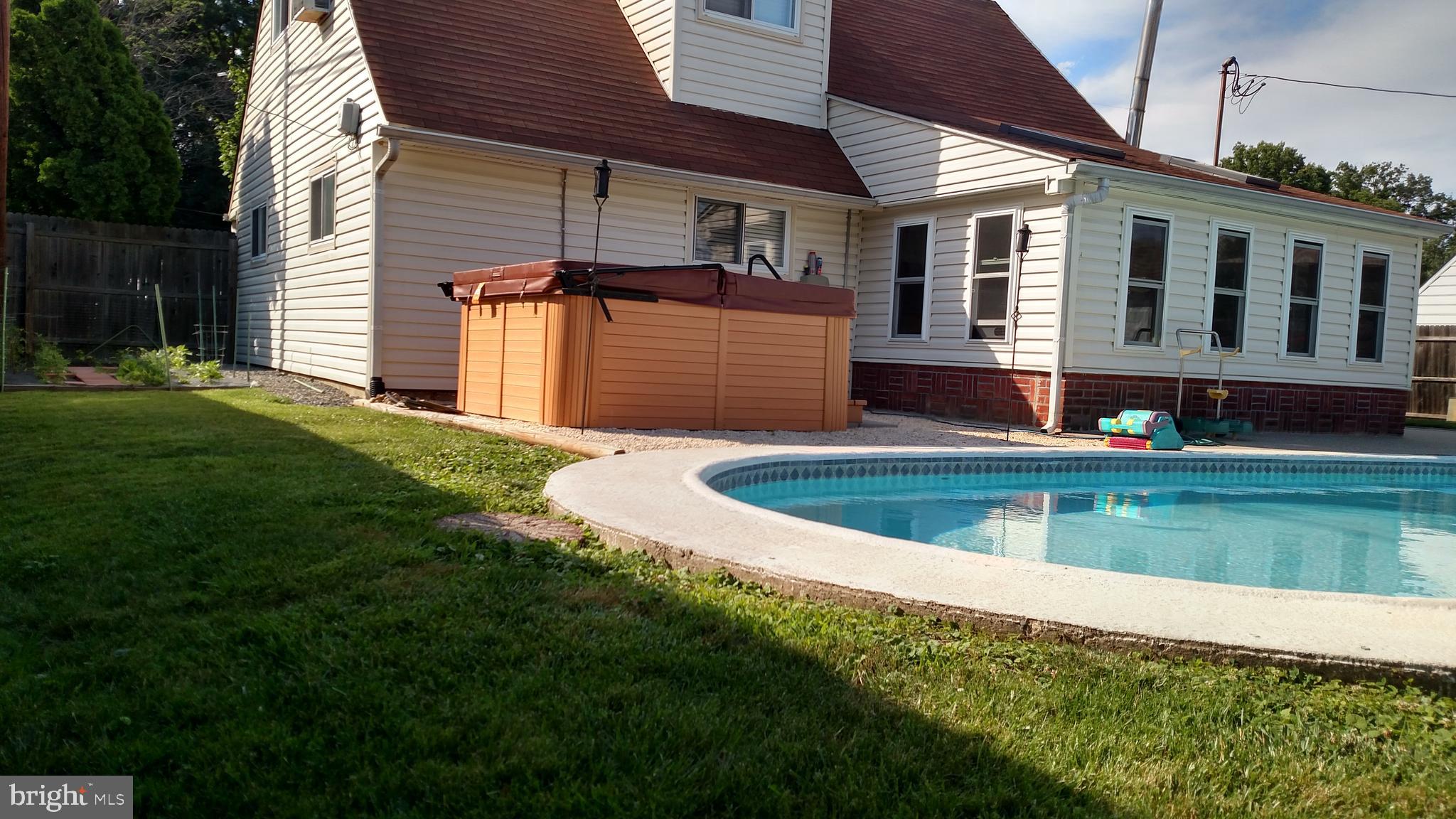 104 Hedge Road Levittown, PA 19056 - Photo 33 of 33 Gallery Image 33