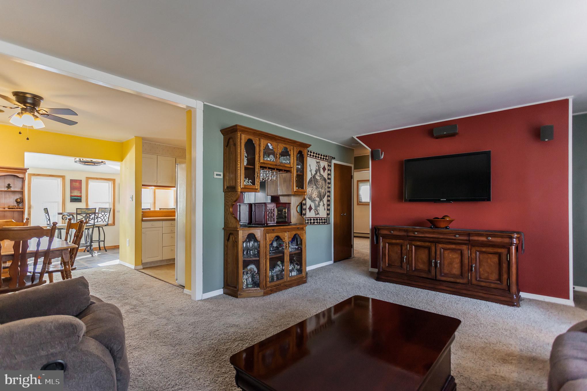 104 Hedge Road Levittown, PA 19056 - Photo 5 of 33 Gallery Image 5