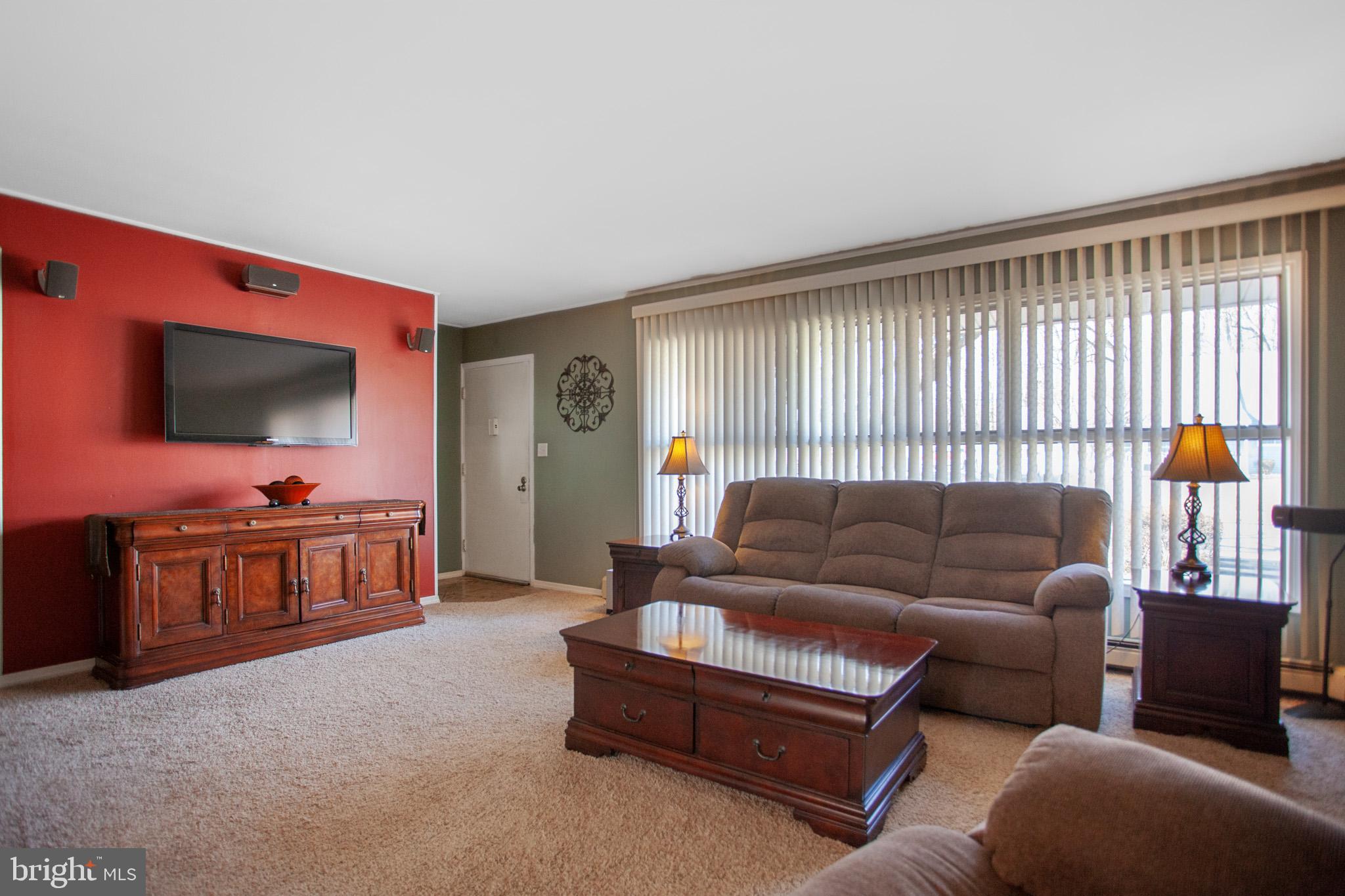 104 Hedge Road Levittown, PA 19056 - Photo 7 of 33 Gallery Image 7