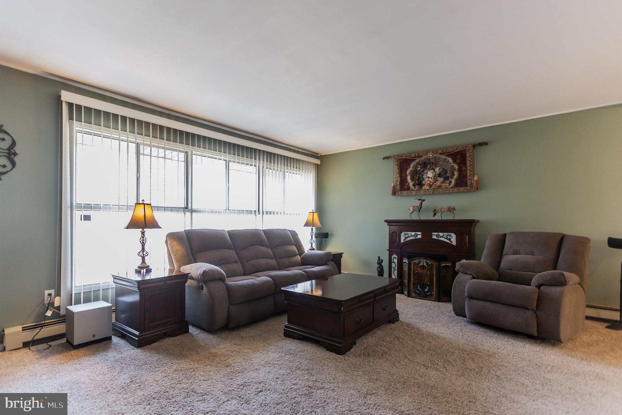 104 Hedge Road Levittown, PA 19056 - Photo 8 of 33 Gallery Image 8