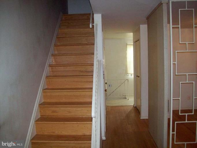 4203 Crest Heights Road Baltimore, MD 21215 - Photo 6 of 12 Staircase