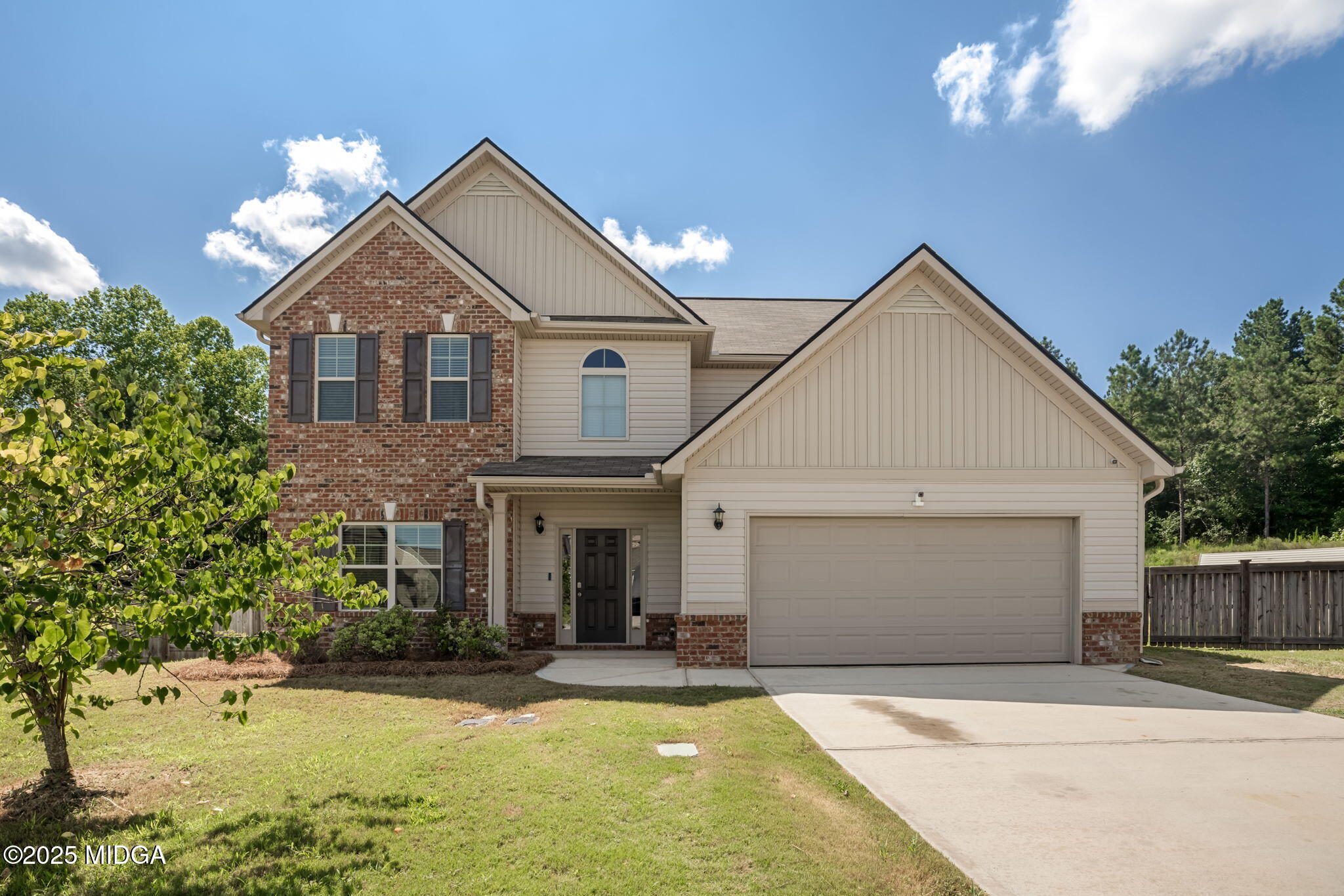 310 Ousley Way Perry, GA 31069 - Photo 1 of 43 2-web-or-mls-250630_Brandi_Perry_0373