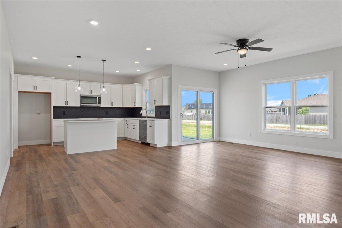 4621 Eugene Court Springfield, IL 62711 - Photo 4 of 22